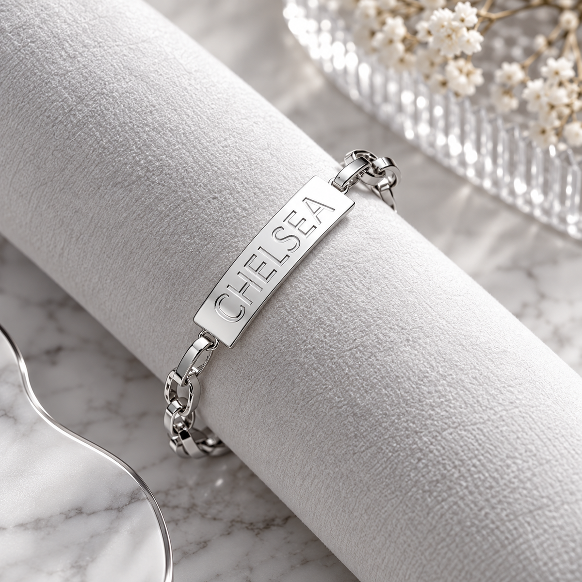Personalized Nameplate Chain Bracelet