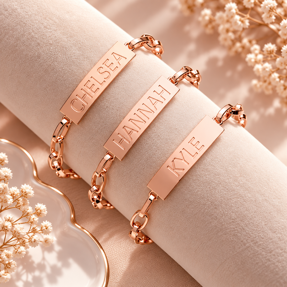 Personalized Nameplate Chain Bracelet